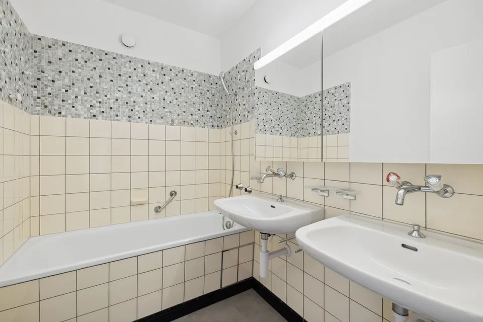 Cozy Family Apartment near Felix-Platter Hospital