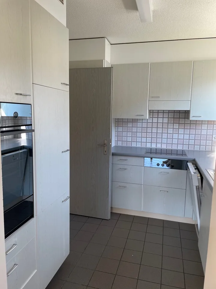 Grosse und helle Maisonettewohnung an ruhiger Lage