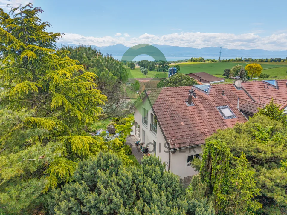 Casa a schiera di 7,5 locali con bella vista sul lago
