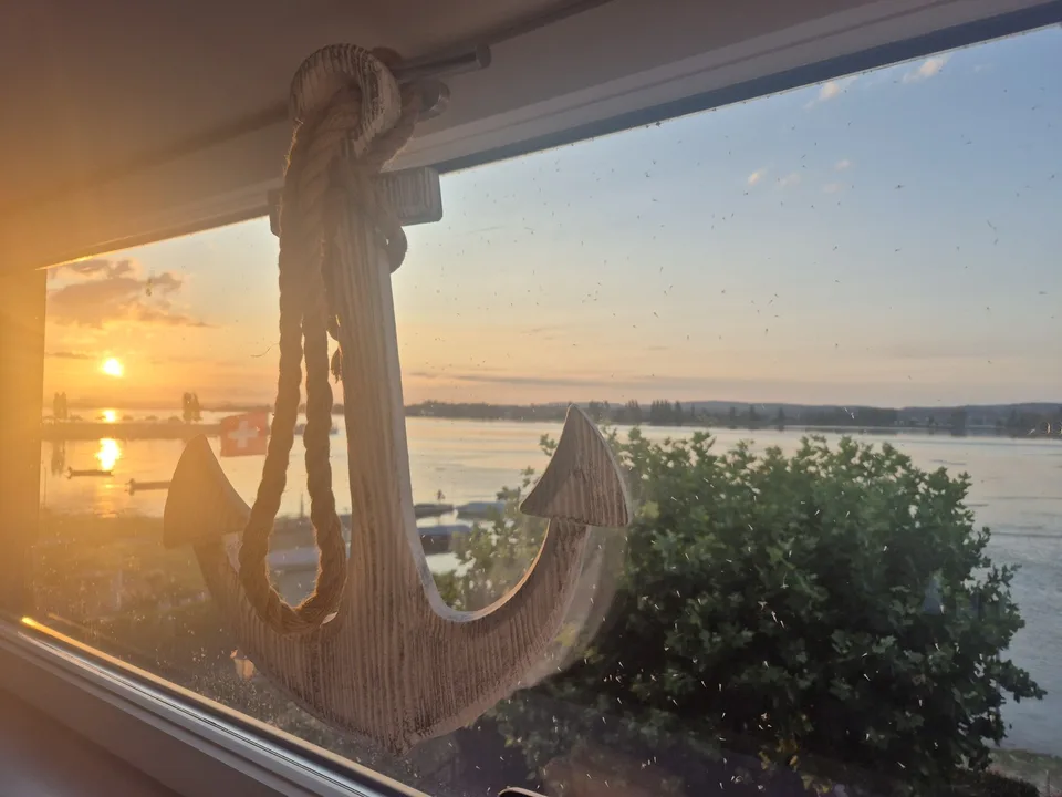 Appartamento a maisonette di 4 locali direttamente sul lago a Ermatingen