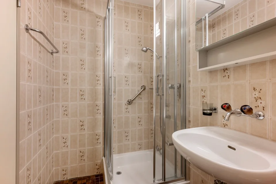 Central 4.5-room apartment in Wettingen with plenty of light and views