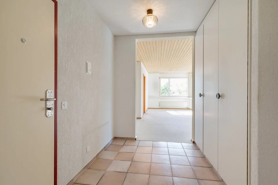 Central 4.5-room apartment in Wettingen with plenty of light and views
