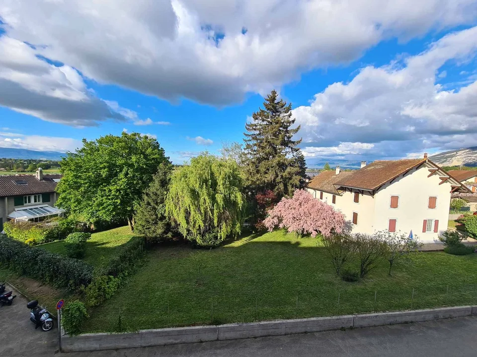 EXCLUSIVE - Charming 2-room apartment in the heart of the village