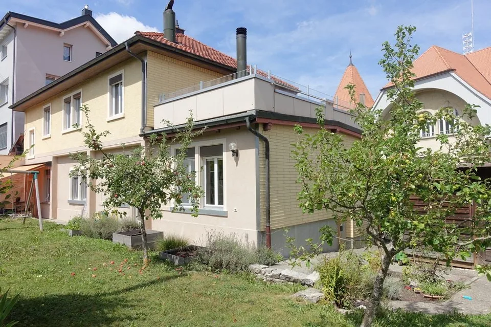 Tramelan - Maison de 2 appartements de 4 1/2 pièces et 3 1/2 pièces