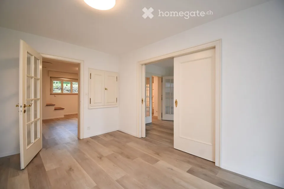 Hier lässt sichs leben  Grosszügiges Einfamilienhaus mit Gartenparad