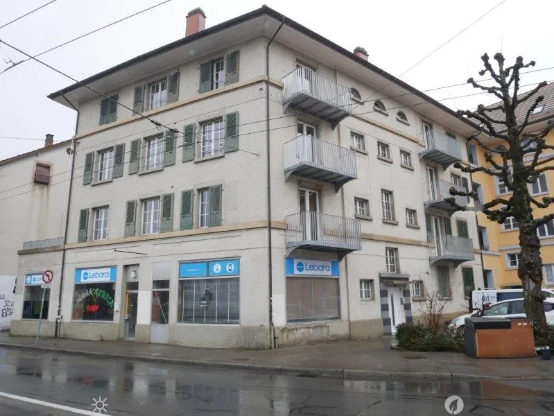 Charmante 2-Zimmer-Dachwohnung an der Madretschstrasse in Biel/Bienne