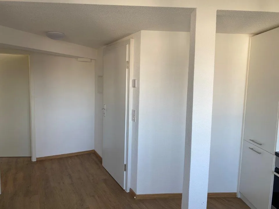 Incantevole appartamento mansardato di 2 camere sulla Madretschstrasse a Biel/Bienne