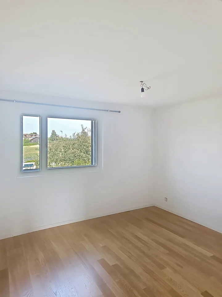 Charmantes 3,5-Zimmer-Wohnung auf dem Land - Sugnens