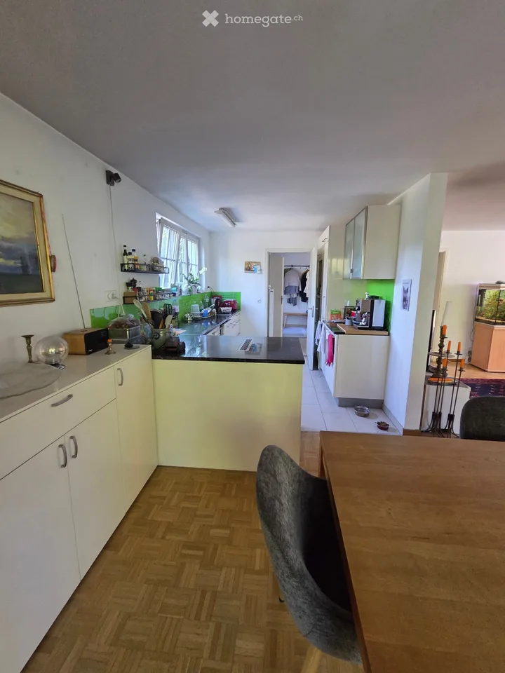 Charmantes 6-Zimmer-Zweifamilienhaus in Biel-Benken BL – Komplett renoviert!