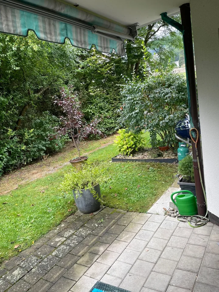 Wunderschöne 2.5 Zimmerwohnung mit Gartensitzplatz!