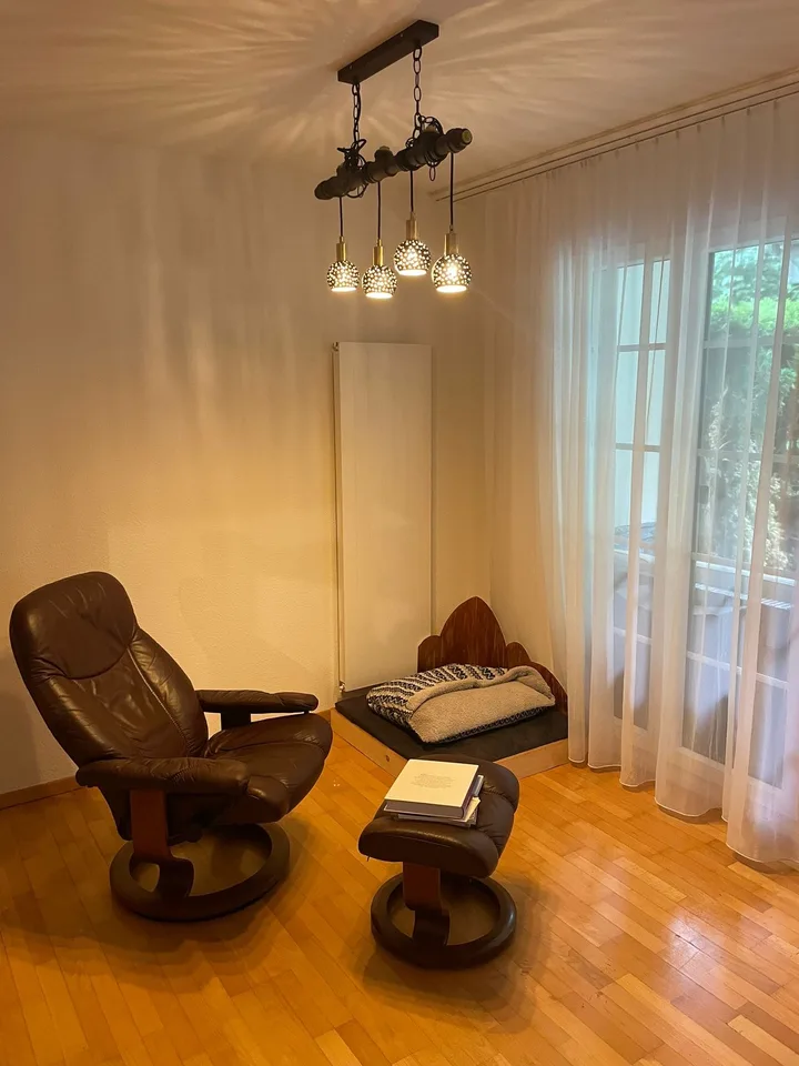 Wunderschöne 2.5 Zimmerwohnung mit Gartensitzplatz!
