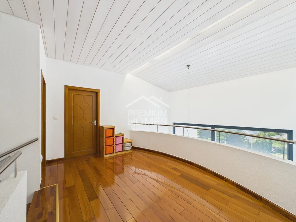 An architect's villa, an exceptional view