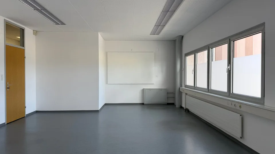 Bureau 60m2 avec deux pièces séparées