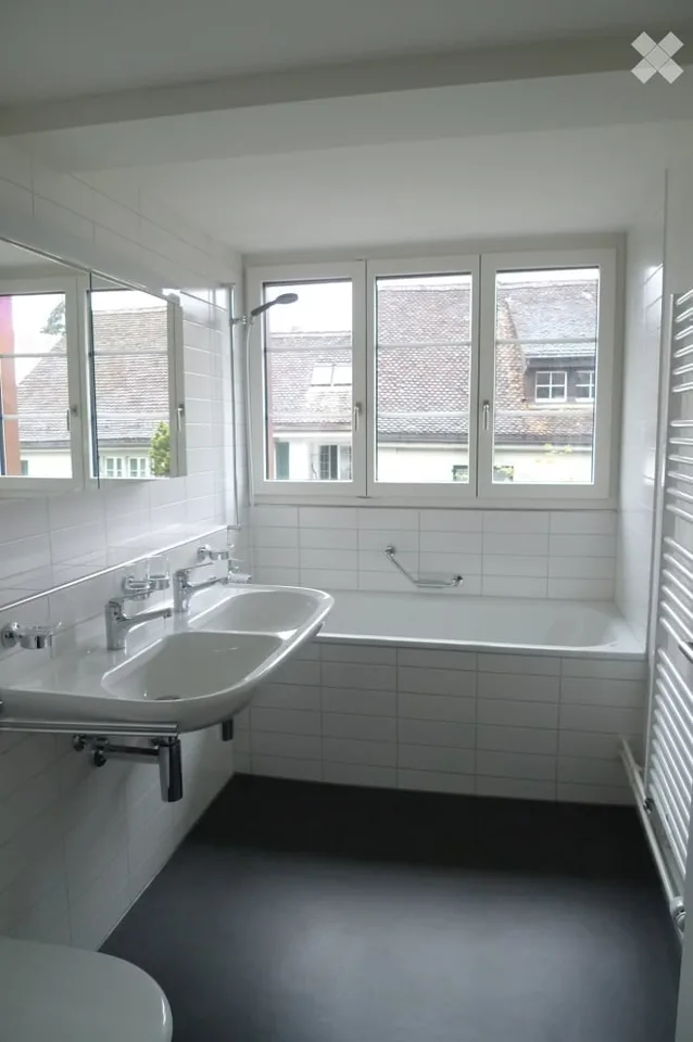 Charmante 5.5-Zimmer-Dachwohnung mit Seesicht