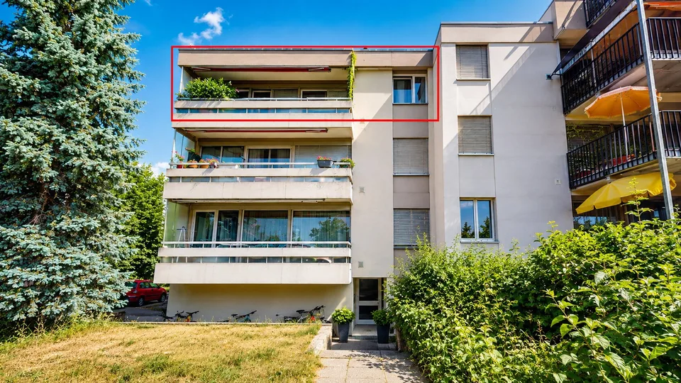 Dachwohnung mit Weitsicht in Ittigen