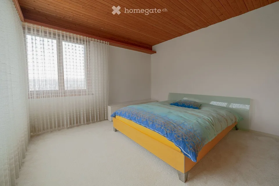 5.5-room single-family house in a quiet location with excellent distant view