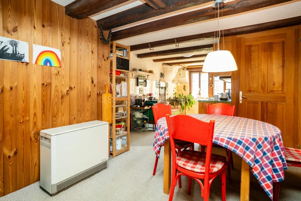 Building land in Brütten with historic farmhouse and development potential