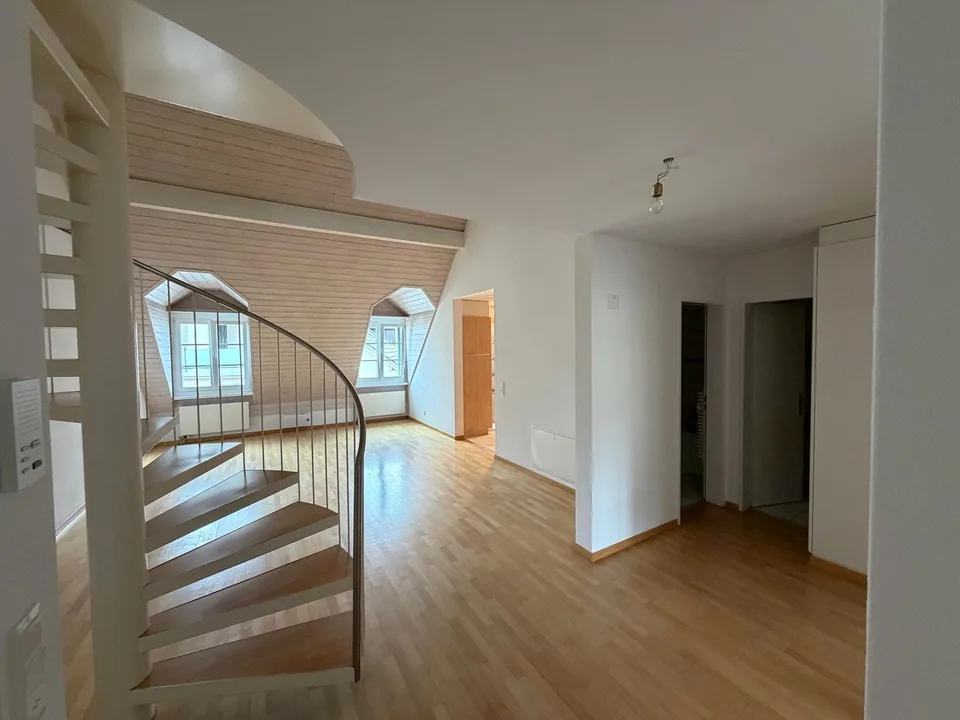 Einmalige 4.5 Zimmer Duplexwohnung!