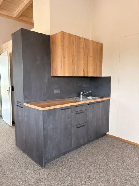 Bureau moderne et lumineux
