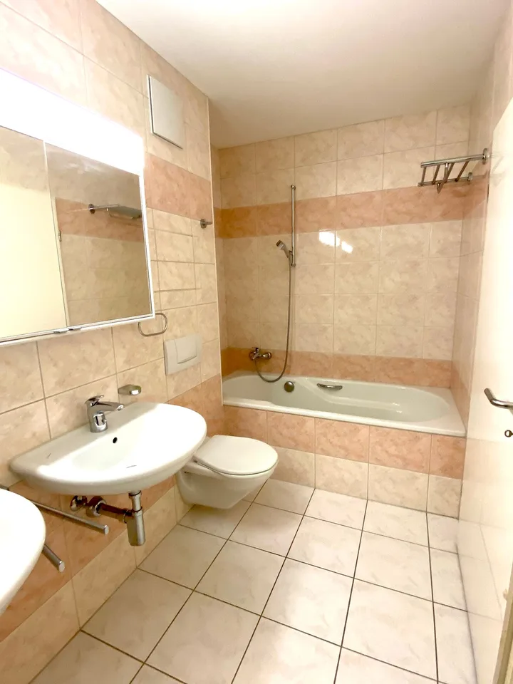 Modern 2 1/2 room apartment in central location