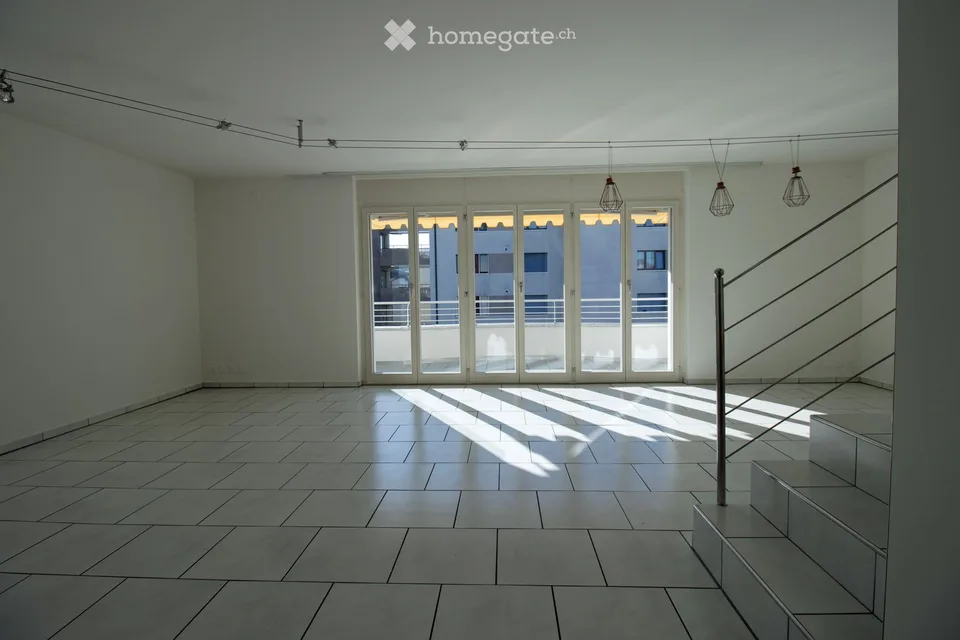 Wunderschöne 6.5-Zimmer-Maisonette-Dachwohnung mit Bergblick in Cham