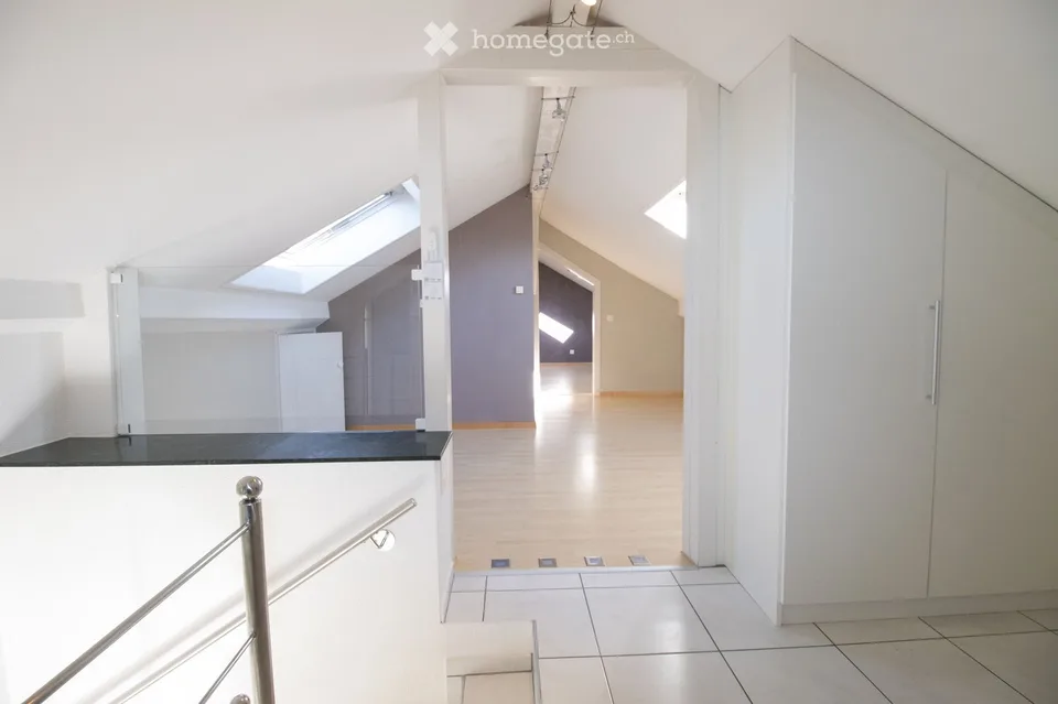 Wunderschöne 6.5-Zimmer-Maisonette-Dachwohnung mit Bergblick in Cham