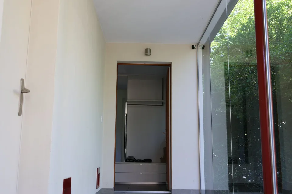 Casa unifamiliare affascinante a Biel con grande giardino, sauna e whirlpool