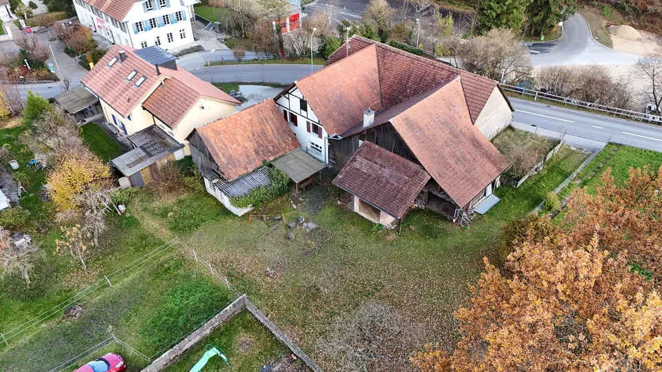 Maison de ferme charmante avec garage et grand jardin à Mühledorf SO