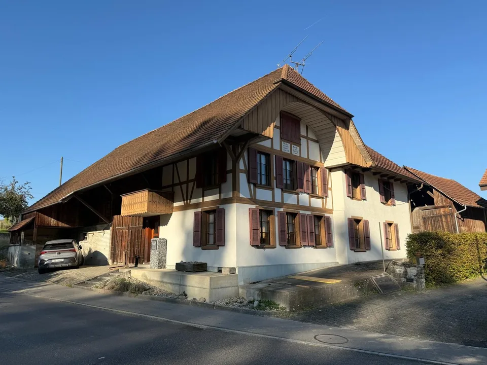 Maison de ferme charmante avec garage et grand jardin à Mühledorf SO