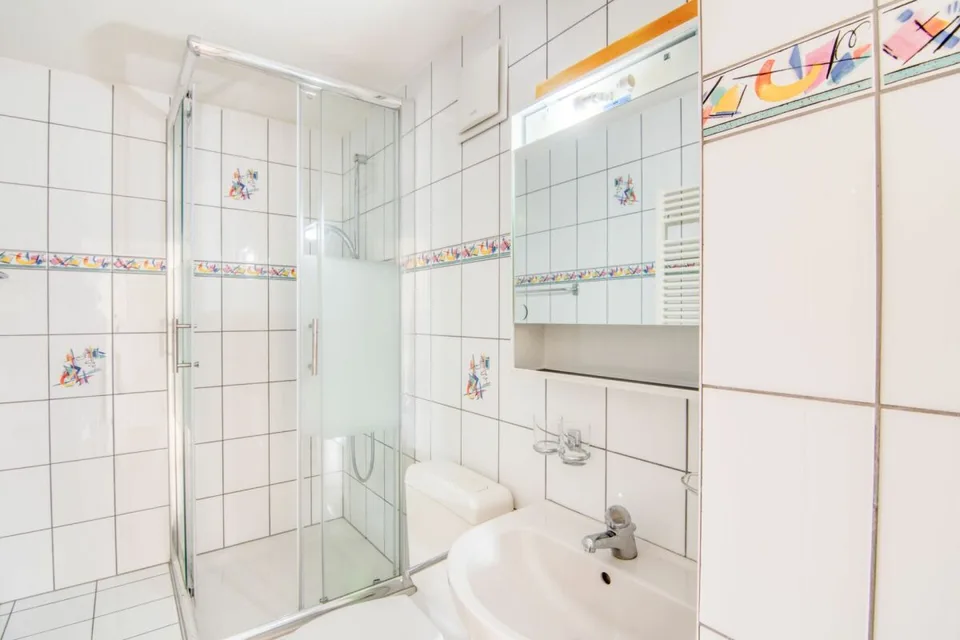 Grosszügige 3.5-Zimmerwohnung an Top-Lage | 94 m² | 2 Bäder | Balkon | Keller | Parkplatz