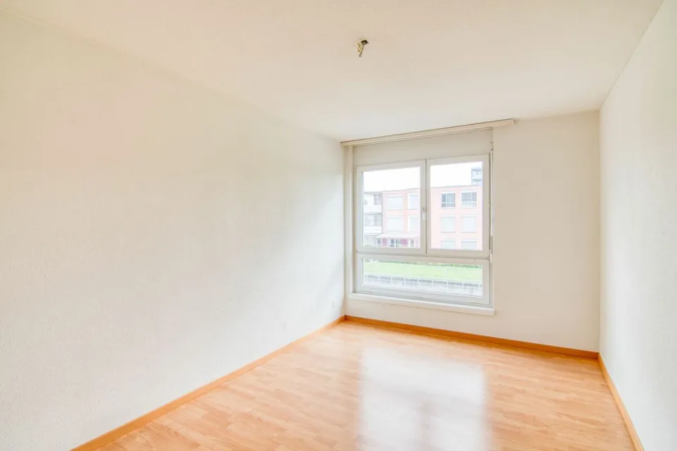 Grosszügige 3.5-Zimmerwohnung an Top-Lage | 94 m² | 2 Bäder | Balkon | Keller | Parkplatz