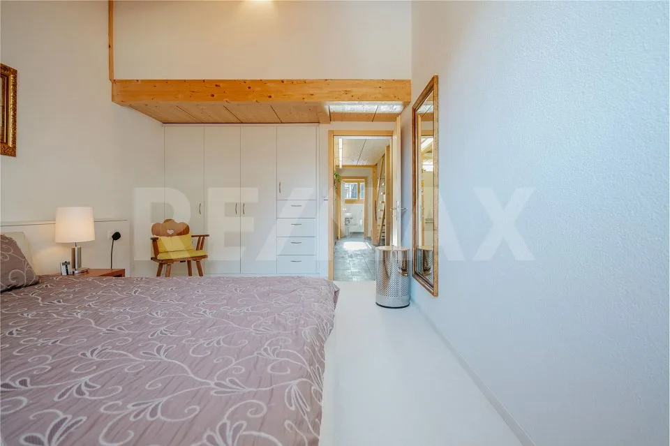 Weitblick. Privatsphäre. Exklusivität. Dachmaisonette über dem Thun...