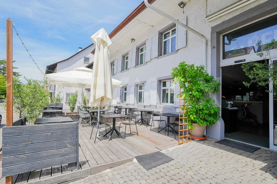 Ideal zentral: Vermietetes Wohn- und Geschäftshaus mit Potential und Nutzungsreserve – Foto 7 von 13