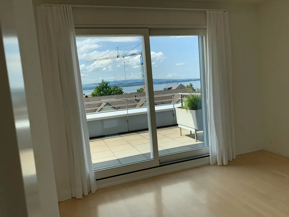 Wohnen auf höchstem Niveau – exklusive 6-Zimmer-Attikawohnung in Oberwil bei Zug