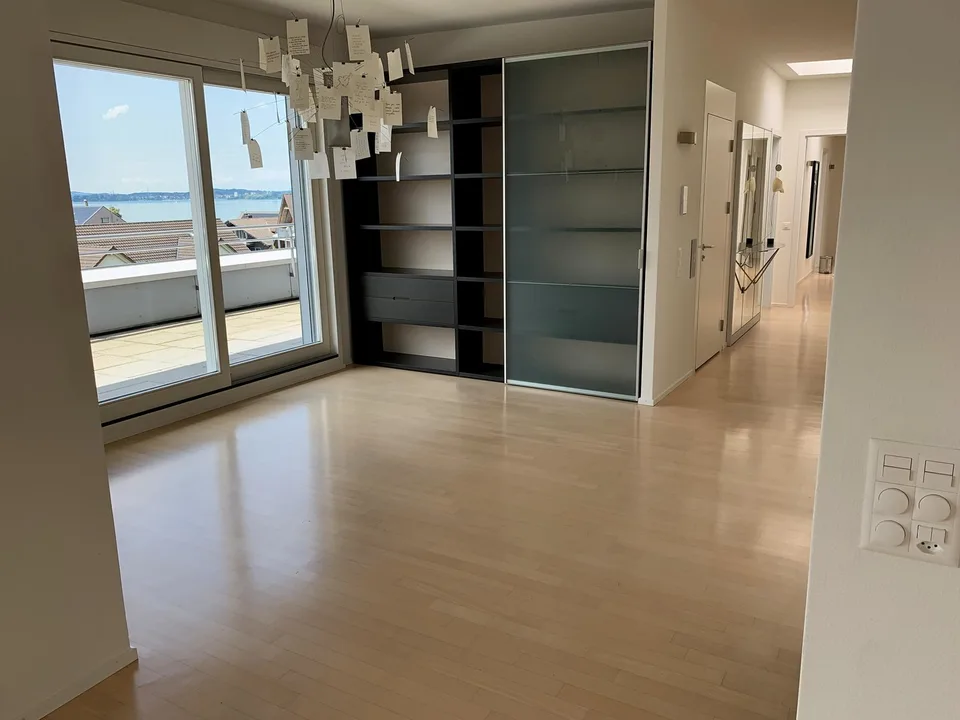 Wohnen auf höchstem Niveau – exklusive 6-Zimmer-Attikawohnung in Oberwil bei Zug