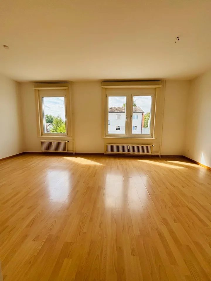 Helle 3.5-Zimmer-Wohnung mit Balkon in Arbon – ab sofort verfügbar!
