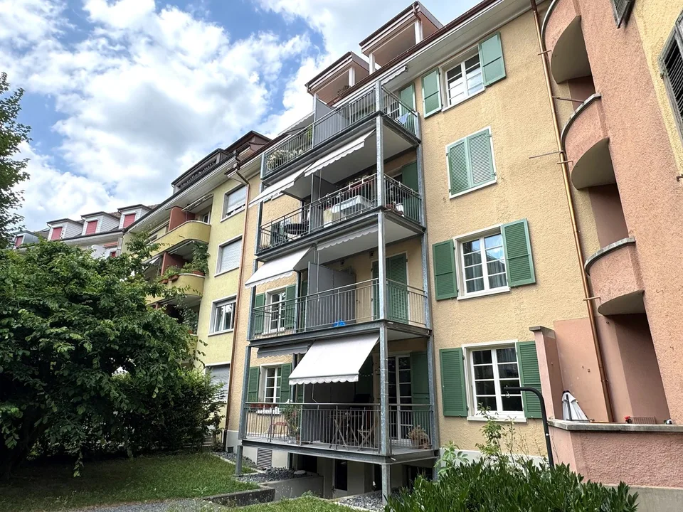 2 1/2-Zimmerwohnung, 1. Stock links