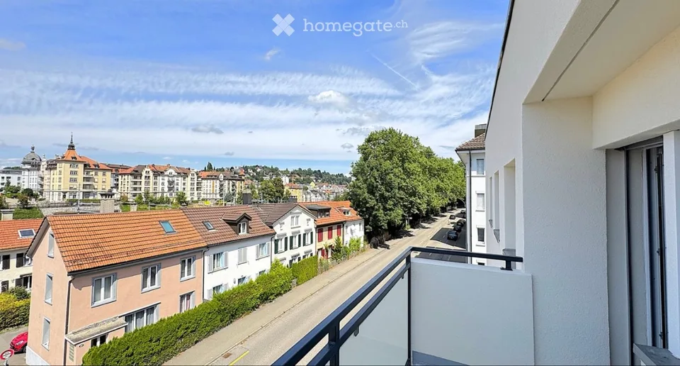 Top Lage! 2.5-Zimmerwohnung mit Balkon