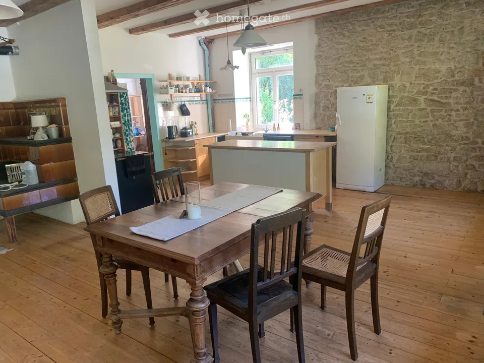 7-Zimmer-Wohnung in Hausgemeinschaft in Beinwil SO m. Garten