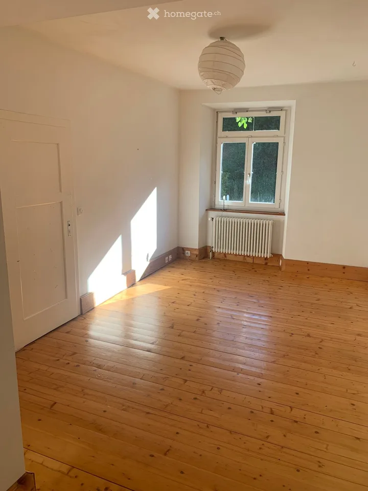 7-Zimmer-Wohnung in Hausgemeinschaft in Beinwil SO m. Garten