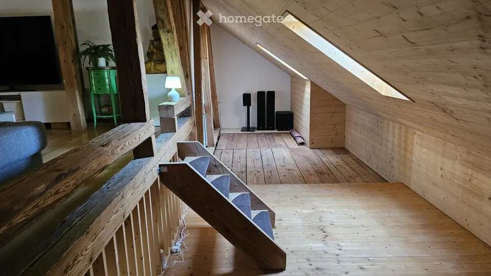 Moitié de maison de ferme maisonnette avec galerie et loft