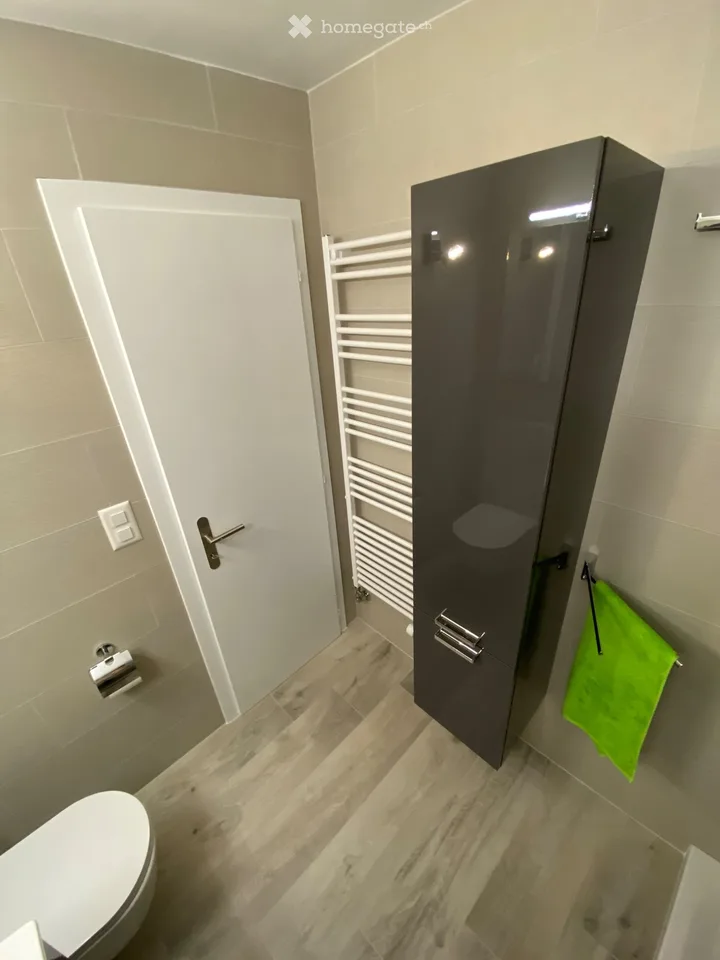 Studio Cosy 1,5 Zimmer, Panoramablick, Balkon, privater Parkplatz – Foto 11 von 13
