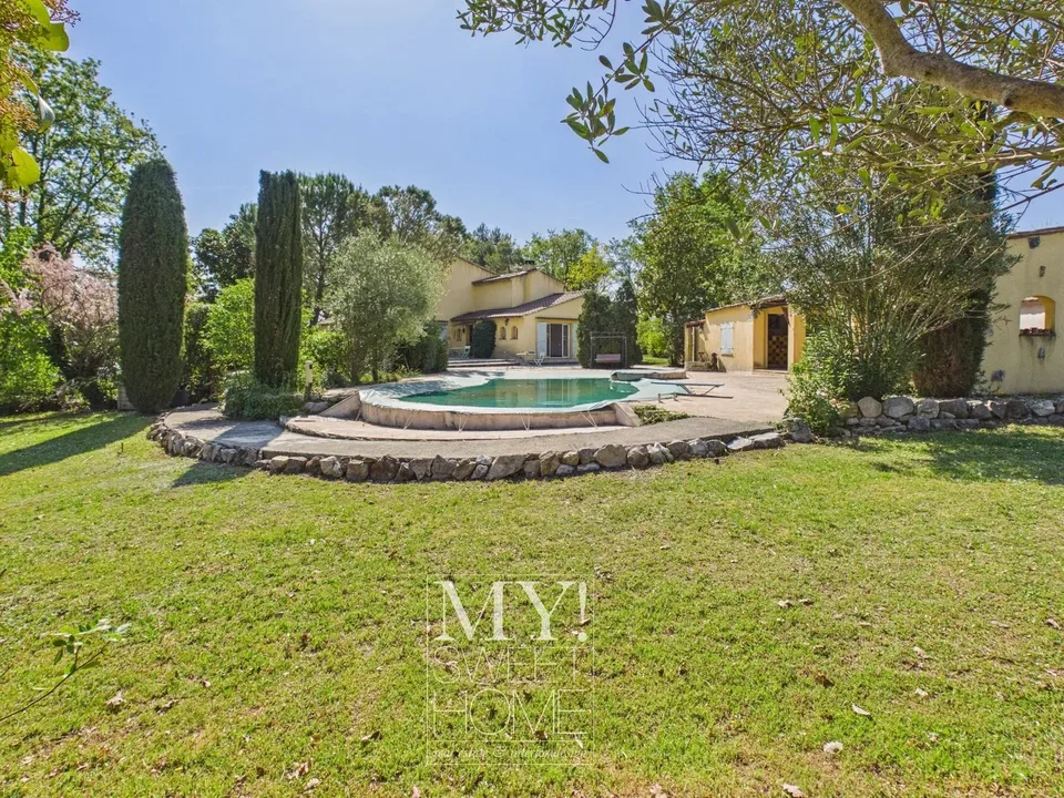Villa esclusiva con piscina a Callian, 200 m², 4 camere da letto