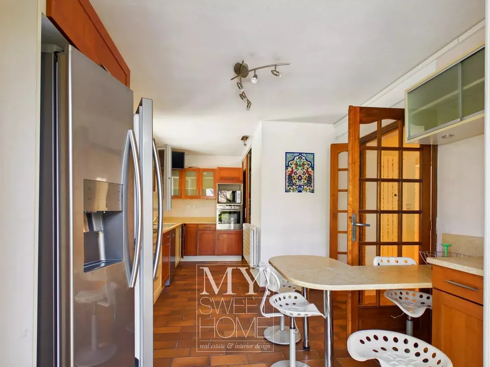 Villa esclusiva con piscina a Callian, 200 m², 4 camere da letto