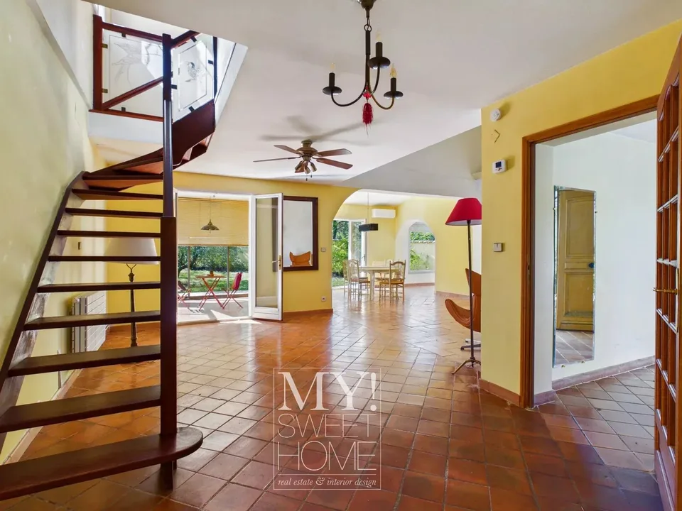 Villa esclusiva con piscina a Callian, 200 m², 4 camere da letto