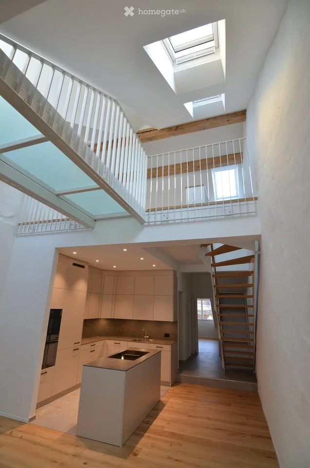 Living in the old town, renovated 3.5-room maisonette apartment with terrace
