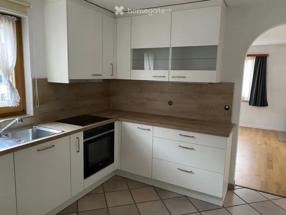 Gemütliche 3.5-Zimmer-Wohnung mit Sitzplatz in Eiken