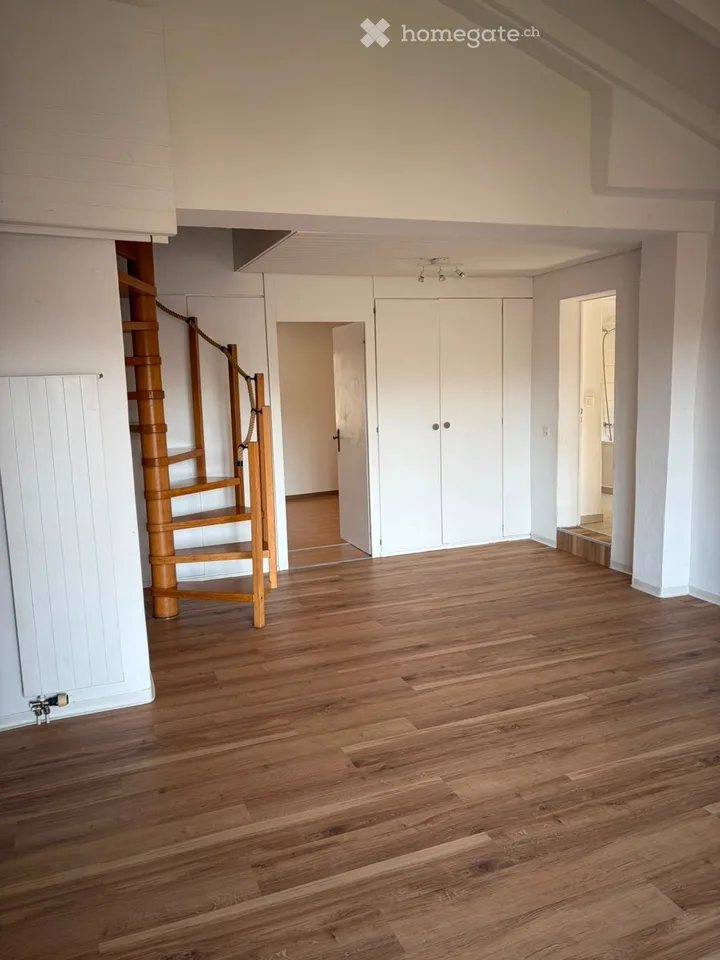 Apartment 3 ½ with additional habitable room on the ground floor