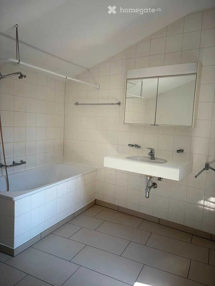 Apartment 3 ½ with additional habitable room on the ground floor