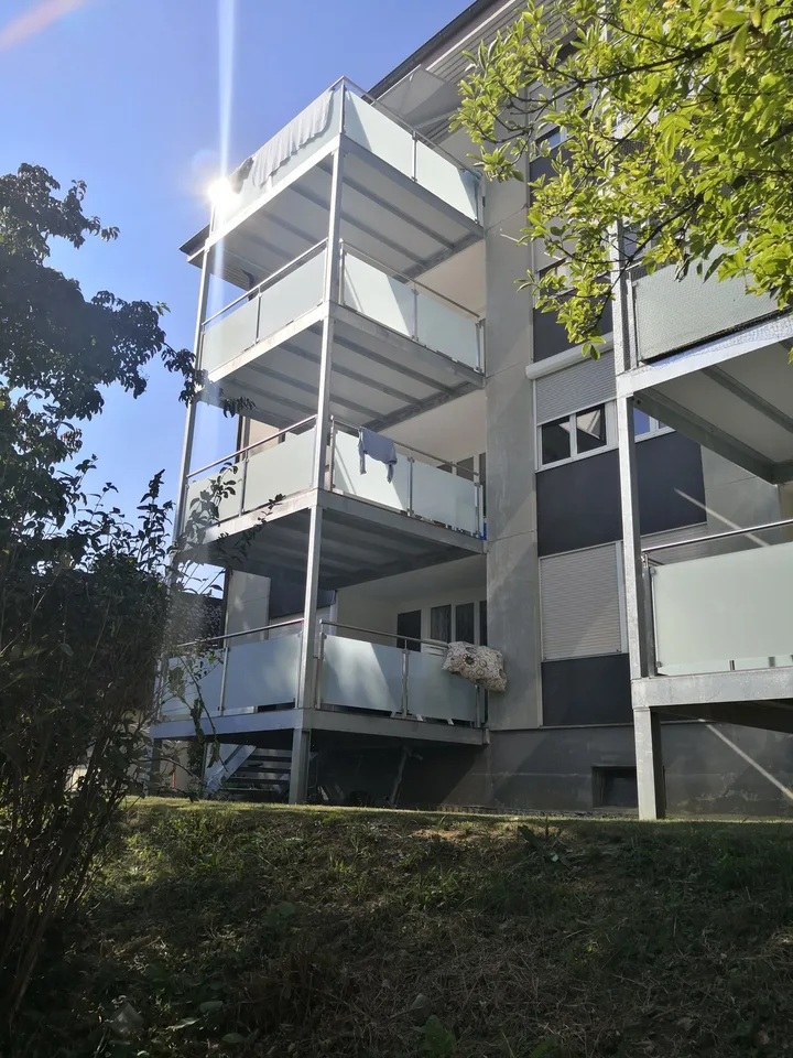 schöne 3.5 Zi. Wohnung mit grosser Terrasse